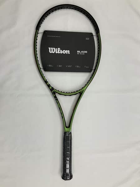 Wilson Blade V8 98 18x20 (4 1/4”) | SidelineSwap | Buy and