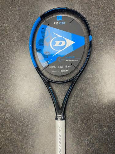 Dunlop FX700 Tennis Racquet (G1 - 4 1/8)