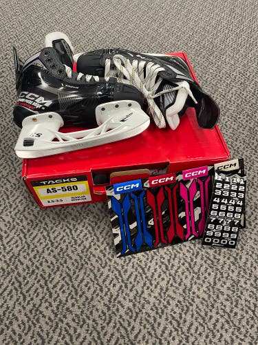 CCM Tacks AS-580 Size 2.5-3.5 Regular Width Skates