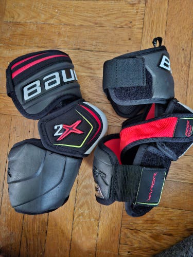 Used Small Bauer Vapor 2x Elbow Pads