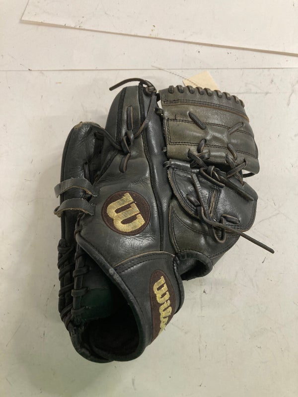 Used Wilson A2000 Left Hand Throw Pitcher Baseball Glove 11.75"