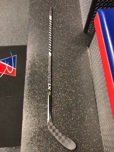 Junior New Left Hand Warrior Alpha LX Pro Hockey Stick W28 / 50 Flex