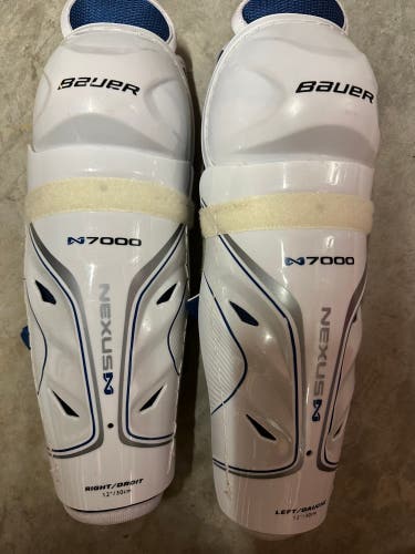 Bauer shin guards