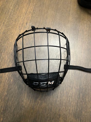CCM FM780 Cage