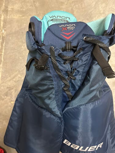 Woman’s Bauer Hockey Pants