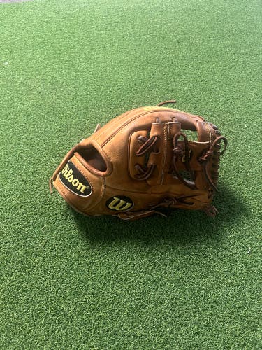 wilson dp15 Infield 11.5" A2000 Baseball Glove
