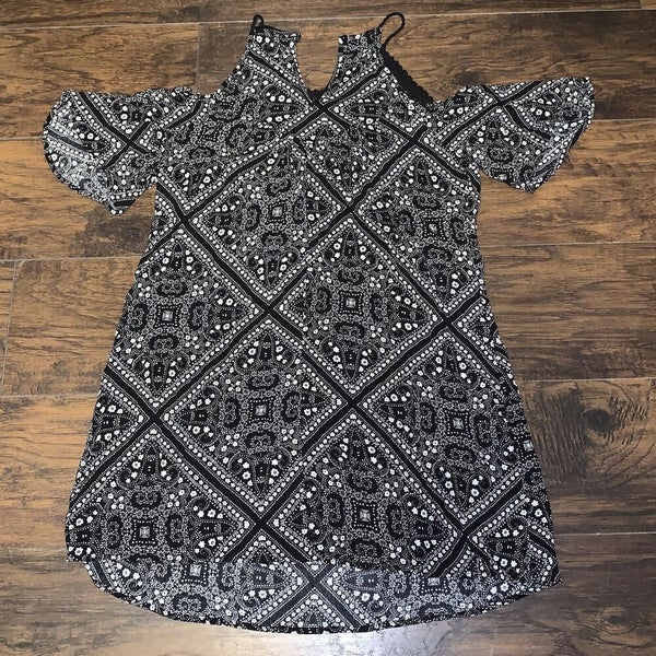 Speechless Women's Floral Paisley Diamond Cold Shoulder Sheer Dress Sz Medium