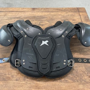 Youth Medium Xenith Fly Shoulder Pads