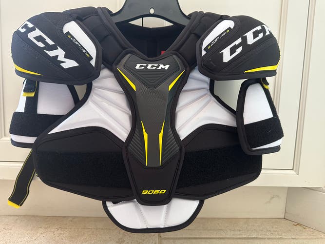 CCM Tacks 9060 Shoulder Pads Senior Small
