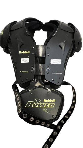 These Carbon Fiber Shoulder Pads Absorb Even NFL-Sized Hits