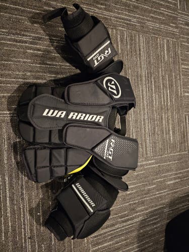 Used Small/Medium Warrior Ritual GT Goalie Chest Protector