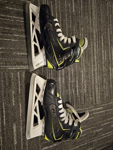 Junior Used Bauer GSX Hockey Goalie Skates Regular Width Size 5