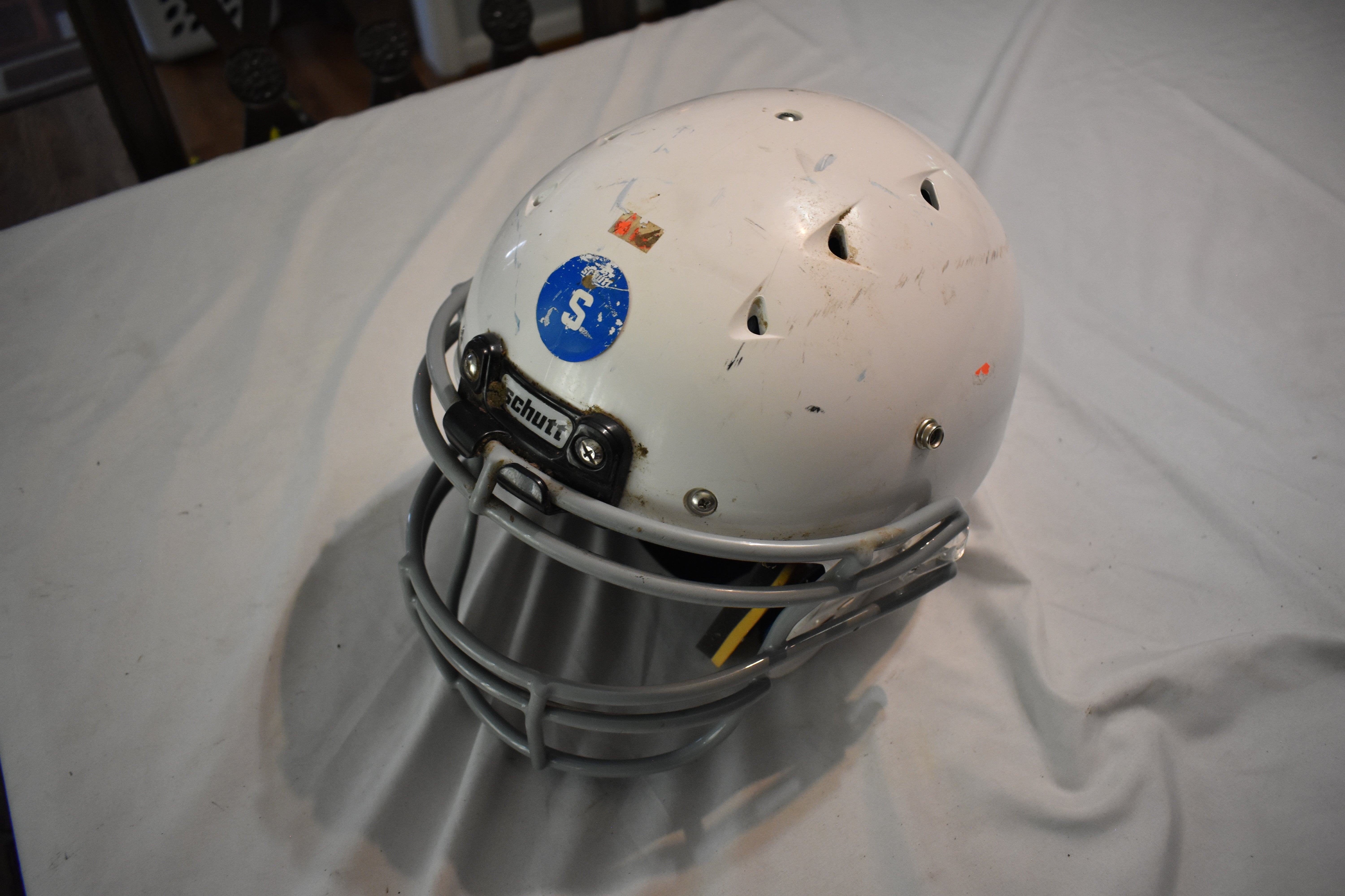 New Other Schutt DNA Recruit White/Gray Youth XX-Small Football