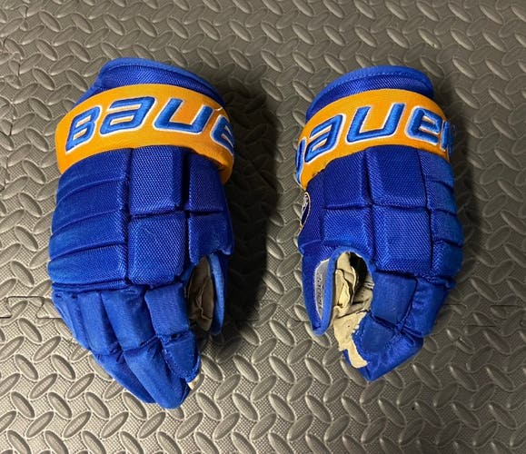 Used Buffalo Jr Sabres Bauer Team Pro Series Hockey Gloves