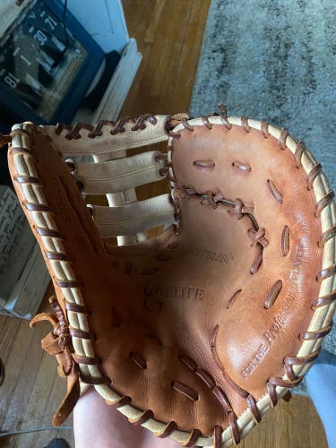 Rawlings GG elite 1st base glove