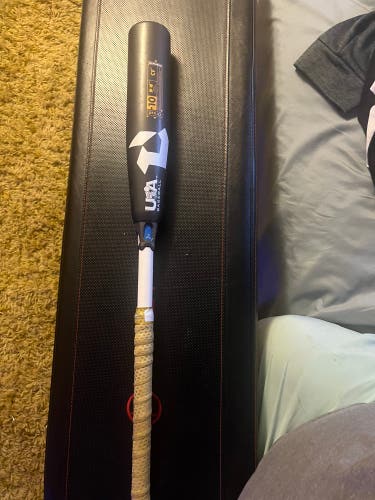 DeMarini CF Bat