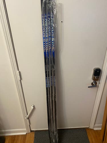 Senior Left Hand P92 Nexus Sync Hockey Stick