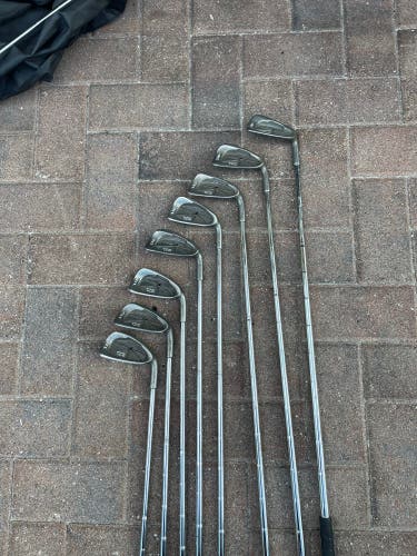 Golf clubs TZIII iron set 8 pc in right handed
