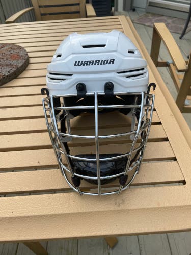 Player's Warrior Box Lacrosse Helmet