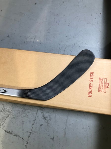 Bauer has re-released the Yellow Easton Synergy Stick 