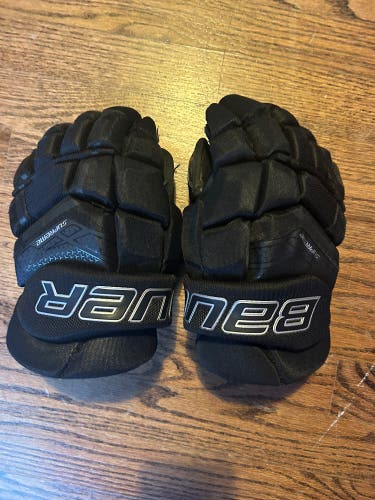 Bauer 12" Supreme 3s Gloves