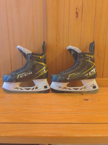Intermediate Used CCM Super Tacks AS3 Pro Hockey Skates Regular Width Size 6.5