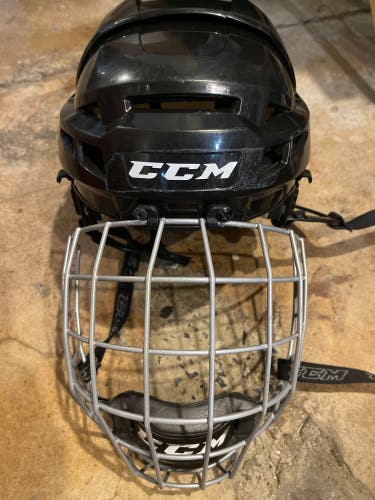 used CCM Vector V08 Helmet Large