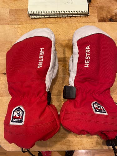 Red Used Small Hestra Mitten