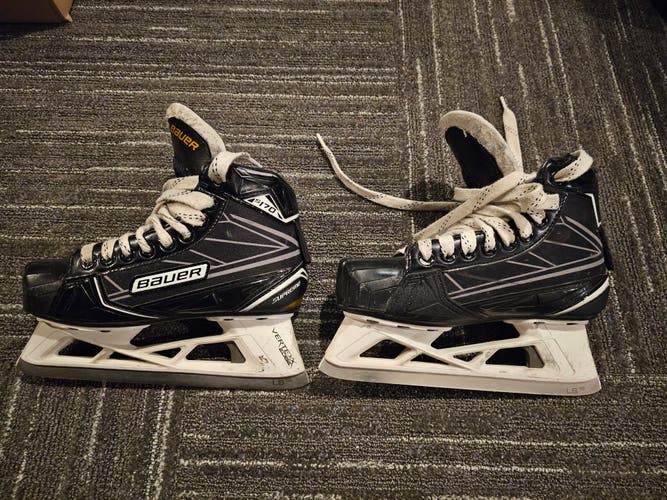 Junior Used Bauer Supreme S170 Hockey Goalie Skates Regular Width Size 2