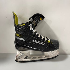 Used Bauer Regular Width   Size 1.5 Supreme Ignite Pro Hockey Skates