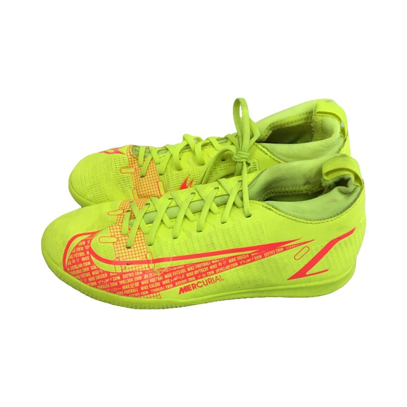 Used Nike Mercurial Junior 05.5 Indoor Soccer Cleats