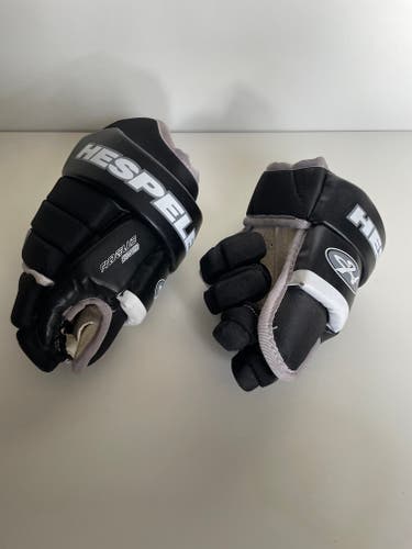 Used RH10 Gloves 10"