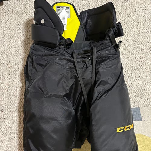 Senior Medium Black CCM HPTK Hockey Pants Pro Stock Lightly Used