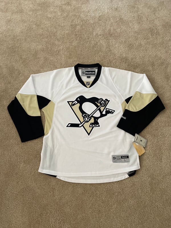 NWT Pittsburgh Penguins L Reebok Jersey - blank