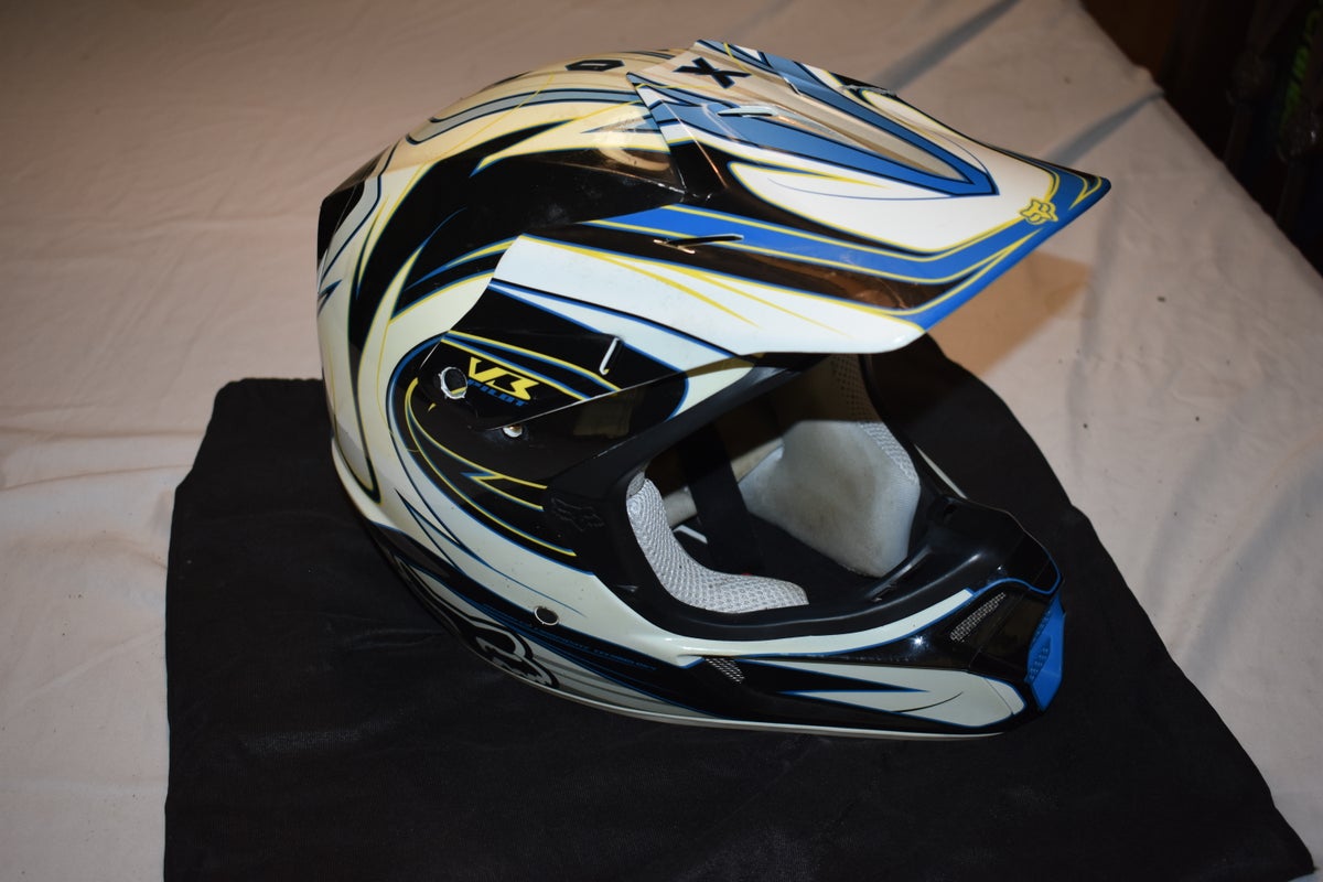 FOX V3 Pilot Motocross Helmet w/Bag, Large