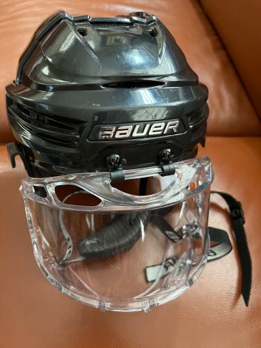Used Medium Bauer Re-Akt 100 Helmet