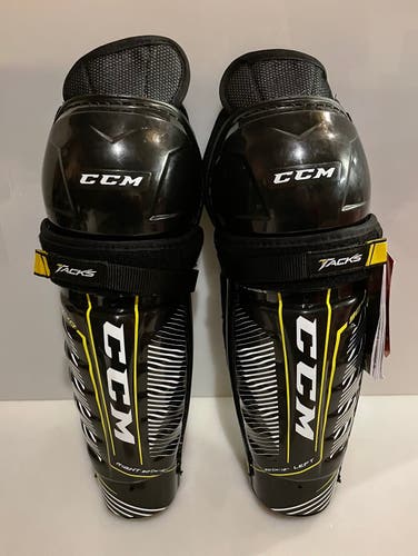 New CCM Tacks 9040 Shin Pads Junior 12” NWT