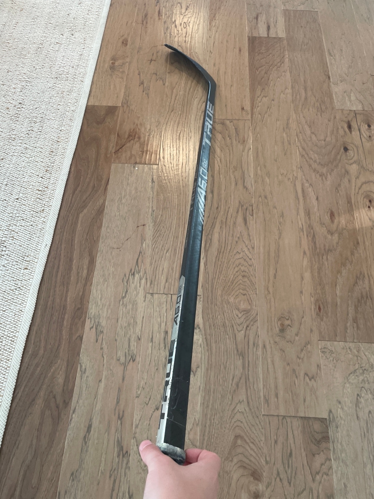 Intermediate Right Handed TC2  A6.0 SBP Hockey Stick