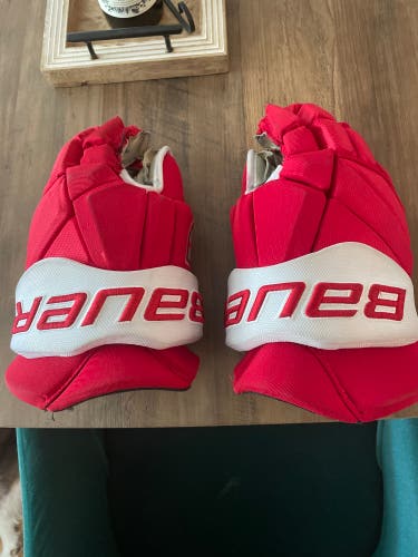 Bauer Vapor Pro Team Gloves 15”