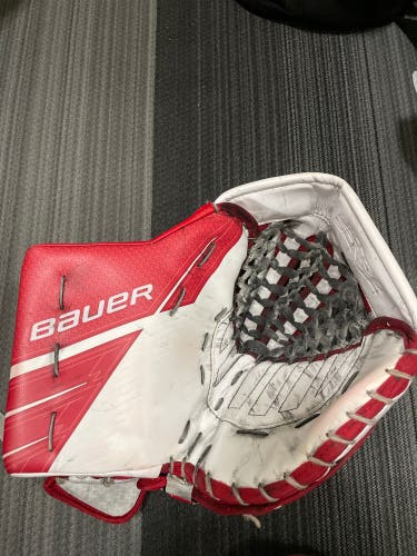 Bauer Supreme Ultrasonic Goalie Glove