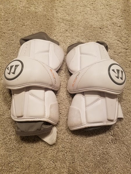 Uswd Warrior Burn Pro Lacrosse Arm Pads, SZ Medium. Model: BPAP20-WH-M