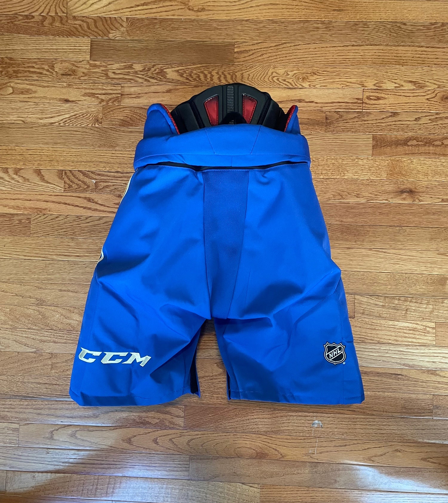 Team Issued NHL Winter Classic CCM HP45 Hockey Pants