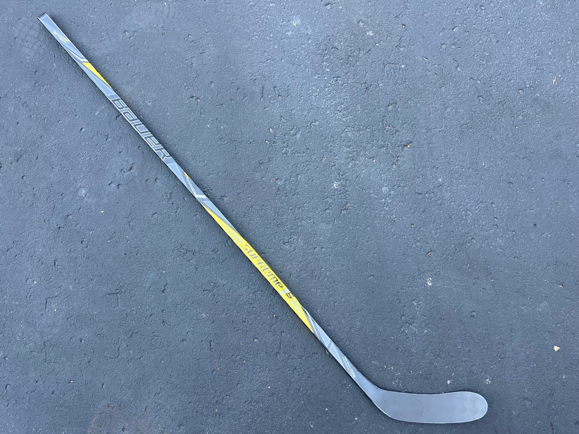 STICK BAUER SUPREME 1S GRIP S17 YTH