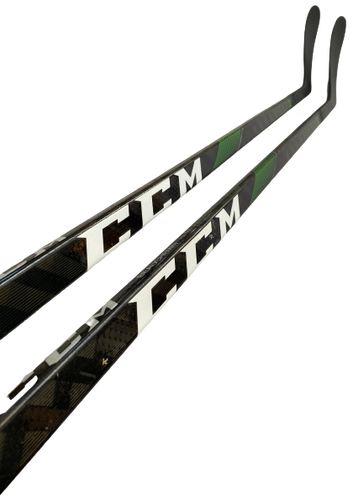 2 Pack CCM Jetspeed FT4 Grip LH Pro Stock Hockey Stick 80 Flex Custom P28 Beauchemin (11131)