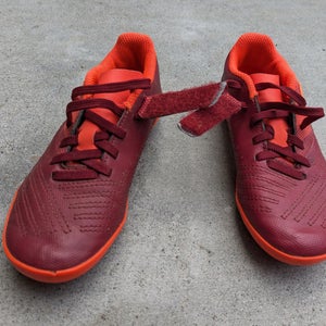 Burgundy & Orange Used Kids Molded Cleats (kids size US 12.5 / EU 30)
