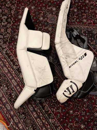 Used 30" +1" Warrior Ritual G3 Goalie Leg Pads
