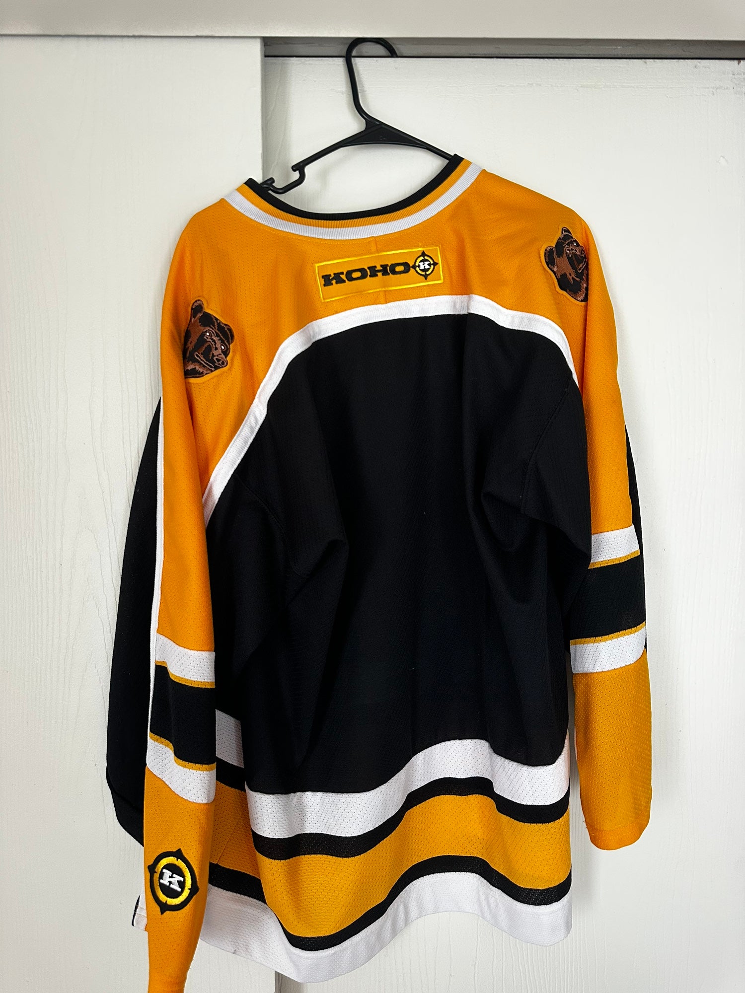 WINTER CLASSIC 2023 SALE: Boston Bruins Blank Size 54 & Penguins Jarry Size  52 (+ Ice Dogs!) : r/hockeyjerseys