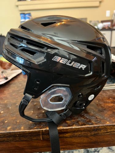 Used Large Bauer  Re-Akt 150 Helmet