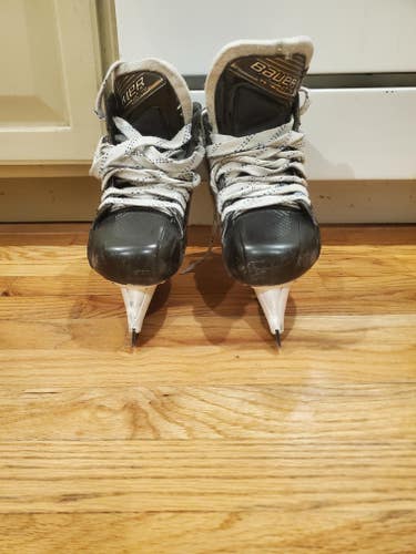 Used Bauer Elite Hockey Goalie Skates Size 5.5, FIT 2