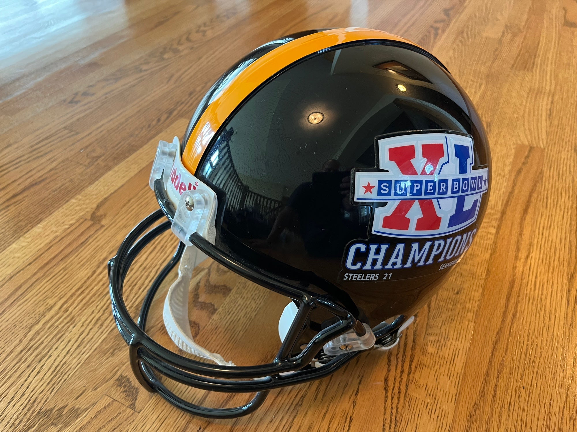 Steelers Super Bowl XL Champs Team Signed Helmet